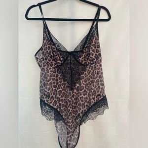 Leopard print bodysuit 🐆✨